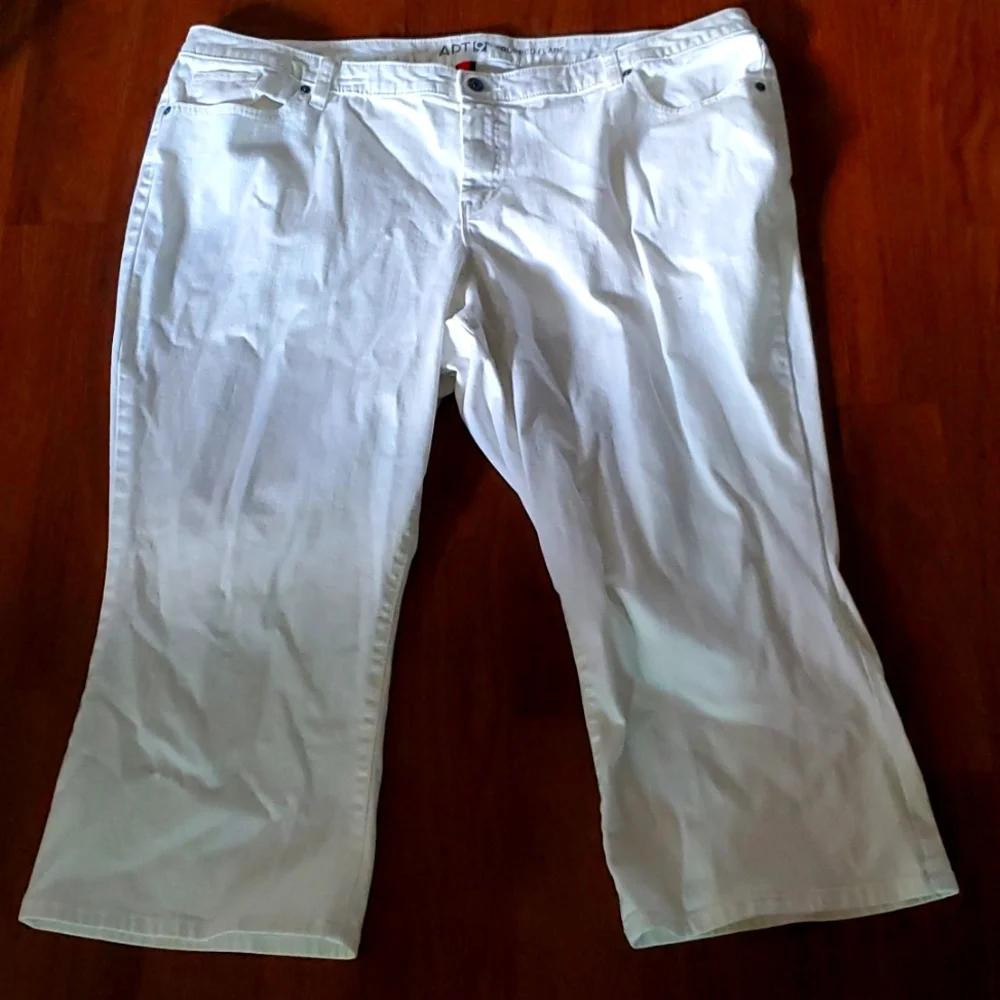 Apt. 9 Cropped Flare Women's White Jean Pants - Size 24W - Picture 1 of 10